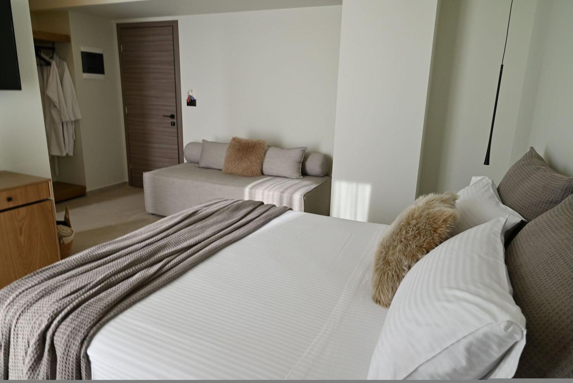 Rhotheon Suites In Ialysos Rhodes Ialysos (Rhodes) Exterior foto